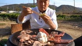 邳州二哥吃瓜视频,揭秘网络红人的日常生活