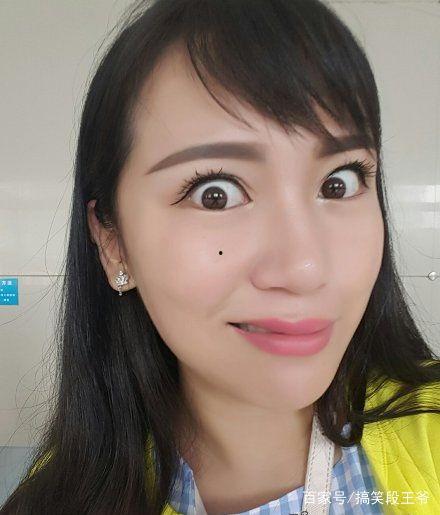 女孩吃瓜搞笑段子视频,女孩吃瓜搞笑段子视频集锦