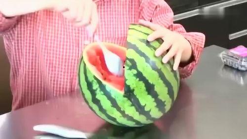 吃瓜的视频咋样制作,轻松打造热门短视频