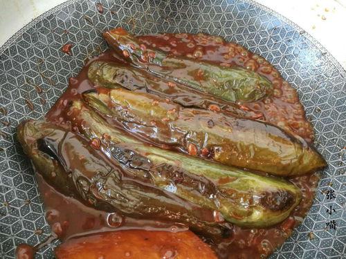 东北熏酱吃瓜视频大全,熏酱佳肴与夏日吃瓜盛宴