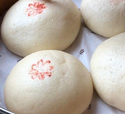 吃绿瓜馒头视频,清新口感，健康美味新体验