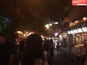 舜泰广场吃瓜事件视频播放,视频曝光引发网友热议