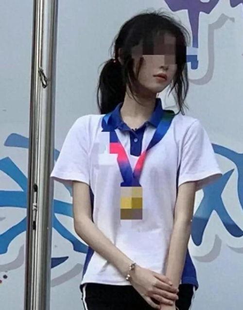 情侣吃瓜现场照片高清视频